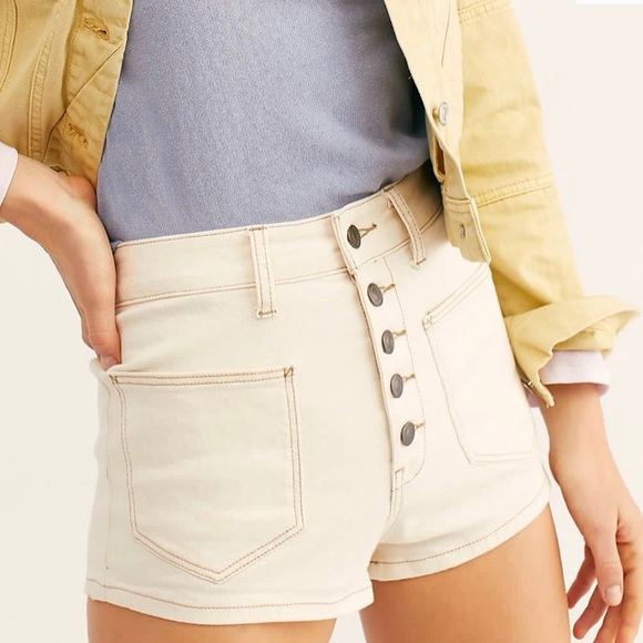 Free People Bridgette Denim Shorts Ecru Sz 27 NWT